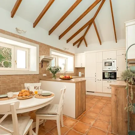 La Casita, In The Heart Of *
